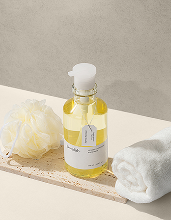 Presentación del gel de baño corporal Botalab Suamel Body Wash
